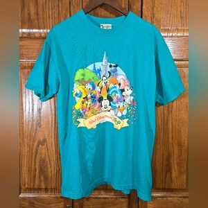 Walt Disney World Vintage Millennium Celebration 2000 Graphic T Shirt Sz M